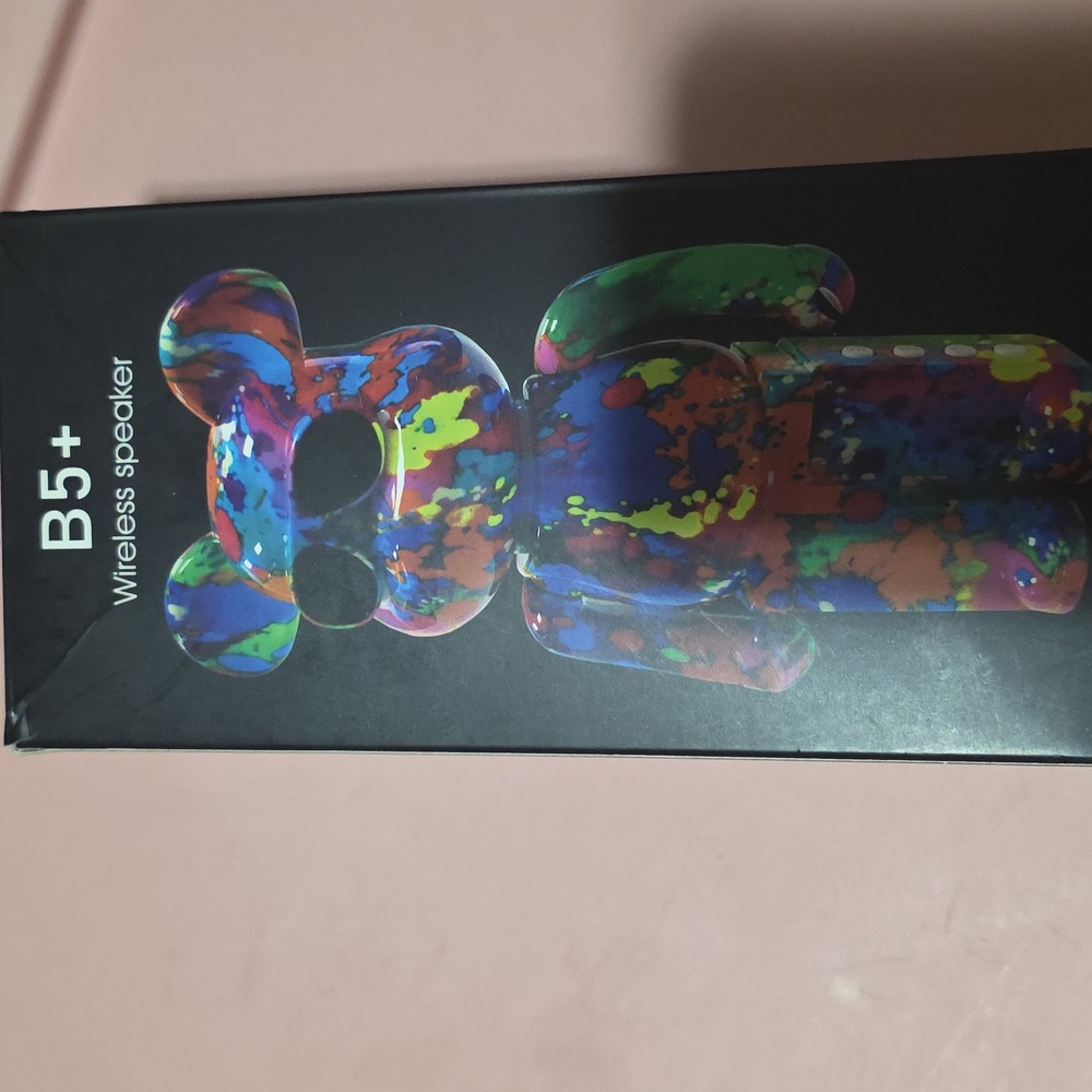 B5+GRAFITTI STYLE BEAR BLUETOOTH SPEAKER NEW IN BOX - Picture 6 of 8